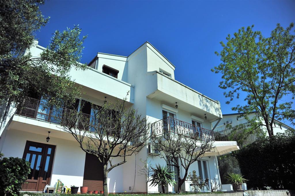 Grejm Family Apartments Petrovac Extérieur photo